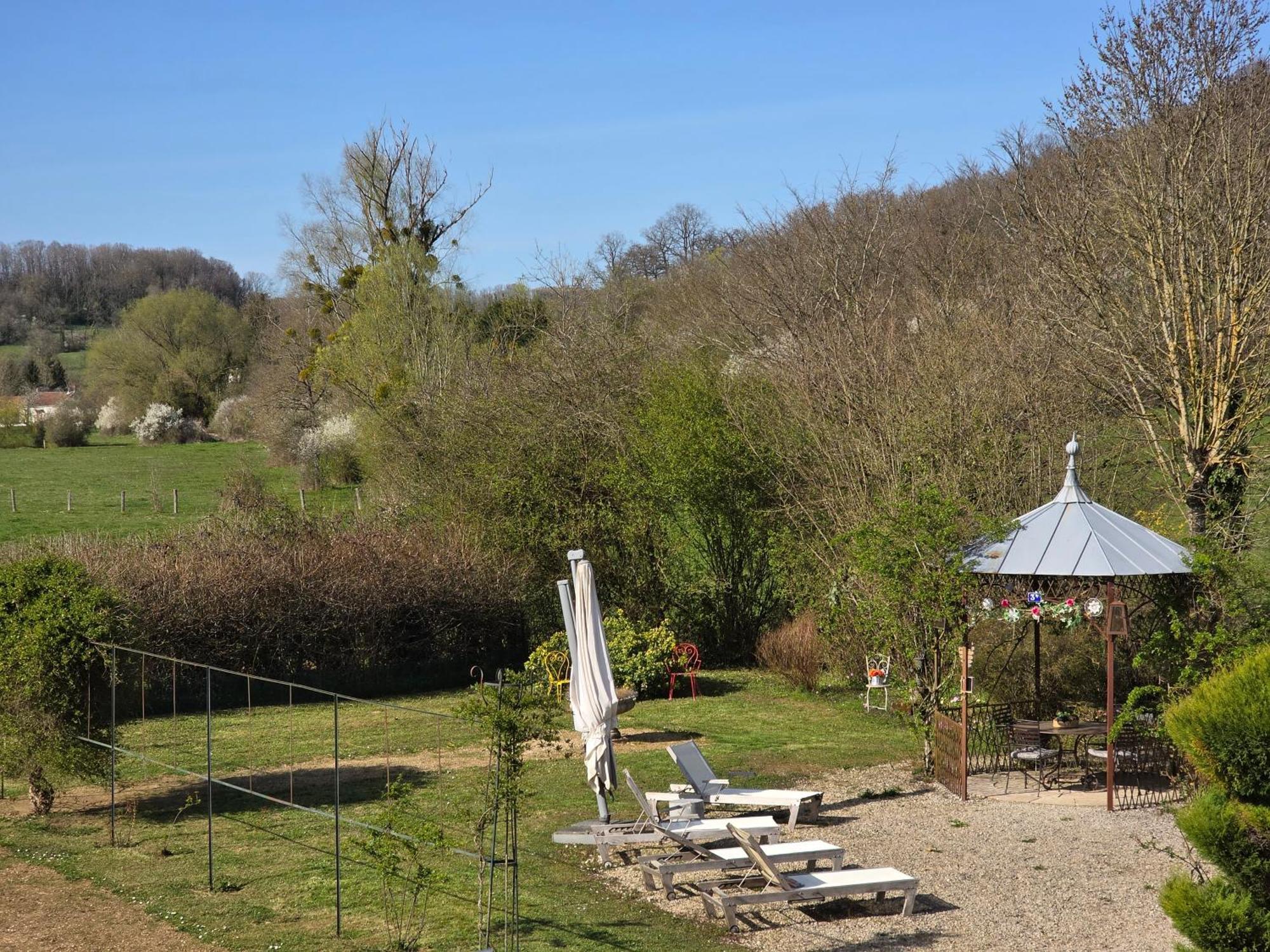 Bed and Breakfast L'Escale Champetre Culmont Номер фото
